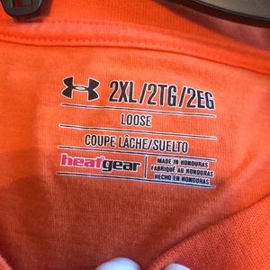 Under Armour Shirts - Under Armor t-shirt short sleeve Under Armour Shirts - Under Armor t-shirt short sleeve